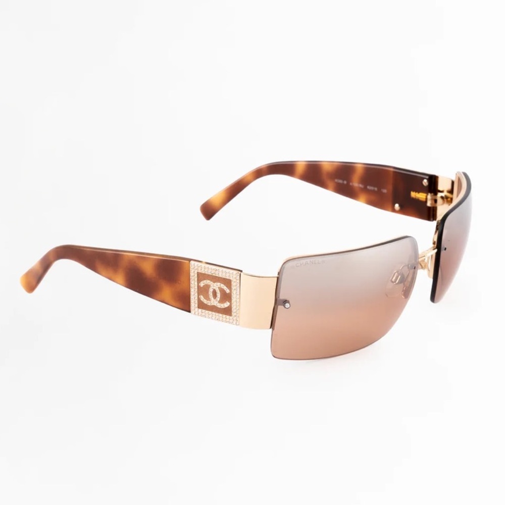 CHANEL Tortoises Diamanté Sunglasses with CC Accent